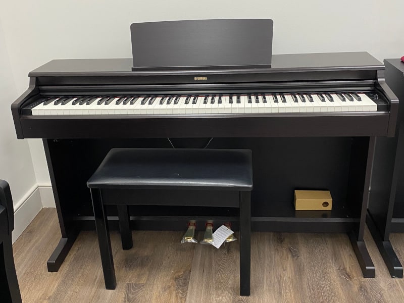 New Yamaha Arius YDP-164 Digital piano